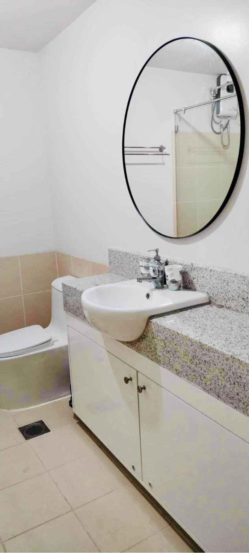 The Atherton Paranaque City Екстер'єр фото