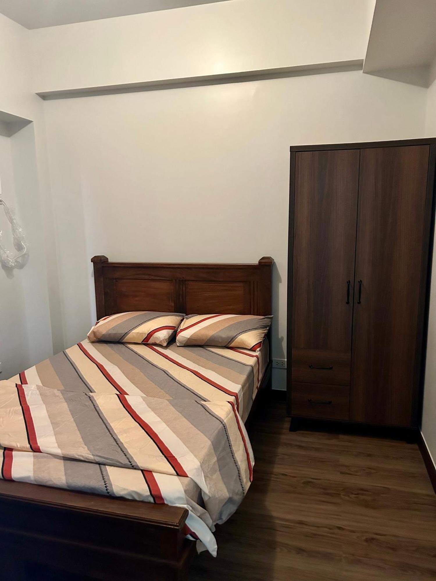 The Atherton Paranaque City Екстер'єр фото